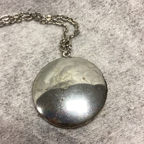 Pe La Ho Silver Essential Oil Diffuser Pendant Necklace - Picture 4 of 12